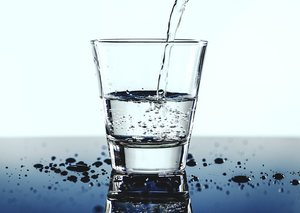 Drinking glasses cannot be recycled.